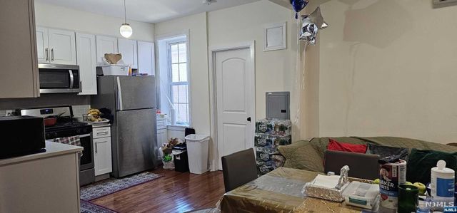 6100 Jefferson Street, West New York, NJ 07093