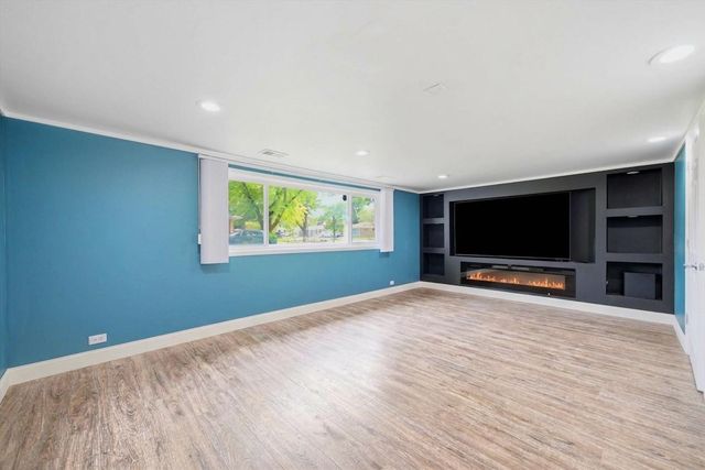 9206 Kostner Avenue, Skokie, IL 60076