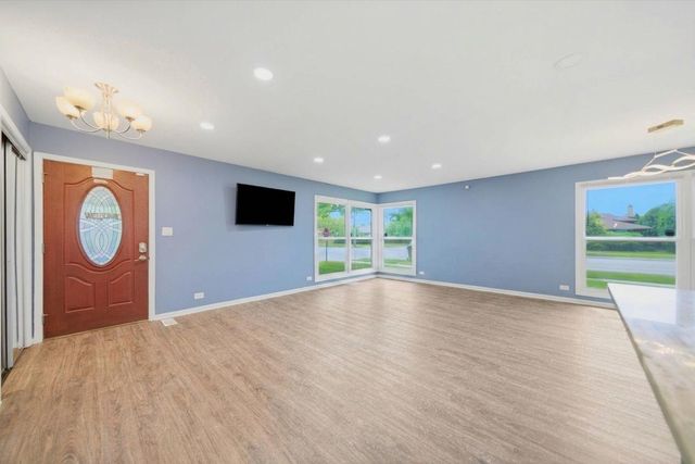9206 Kostner Avenue, Skokie, IL 60076