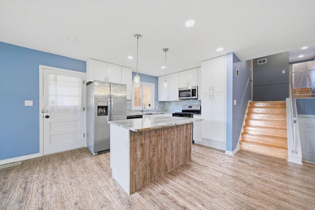 9206 Kostner Avenue, Skokie, IL 60076