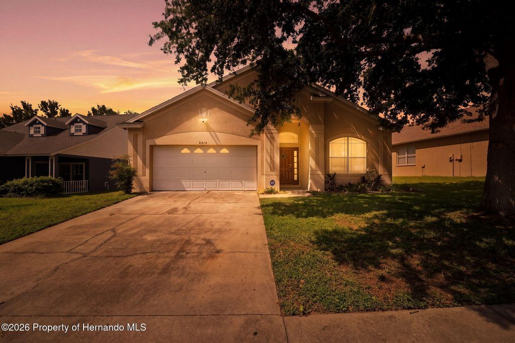 8814 Southern Charm Circle, Brooksville, FL 34613