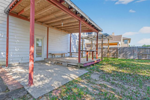 16515 Cypress Thicket Dr, Cypress, TX 77429