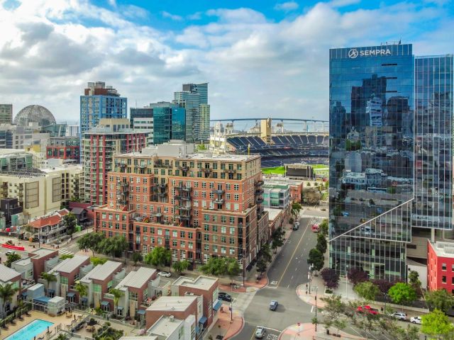 575 6Th 1502, San Diego, CA 92101