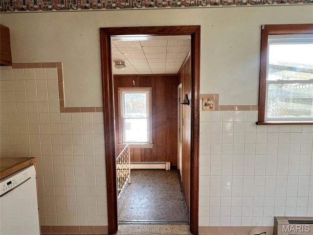 614 E Tyler Avenue, Litchfield, IL 62056