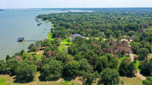 1801 Fox Hollow Lane, Kemp, TX 75143