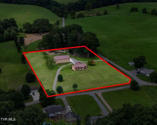 1020 Pigeon Hollow Road, Afton, TN 37616