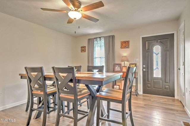 1020 Pigeon Hollow Road, Afton, TN 37616
