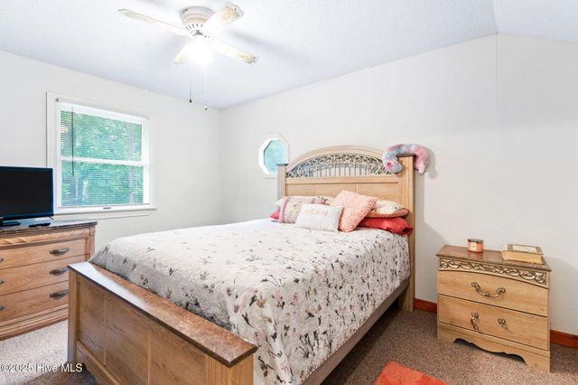 243 Pirate Cove Way, Hertford, NC 27944