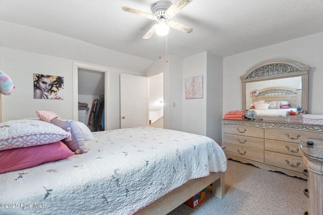 243 Pirate Cove Way, Hertford, NC 27944