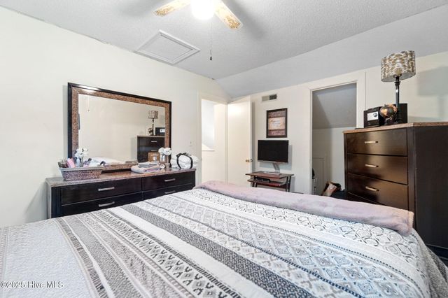243 Pirate Cove Way, Hertford, NC 27944