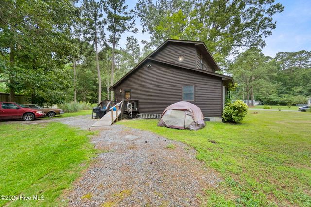 243 Pirate Cove Way, Hertford, NC 27944