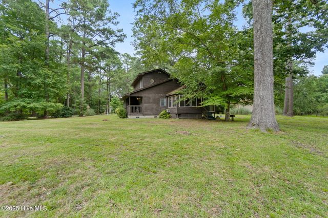 243 Pirate Cove Way, Hertford, NC 27944