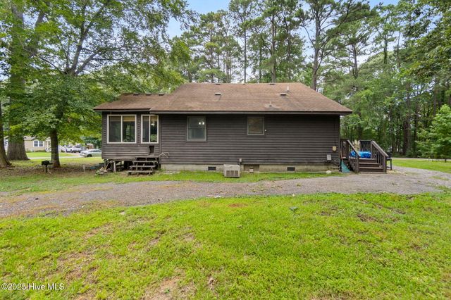 243 Pirate Cove Way, Hertford, NC 27944