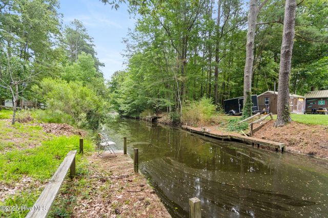 243 Pirate Cove Way, Hertford, NC 27944