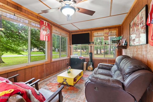243 Pirate Cove Way, Hertford, NC 27944
