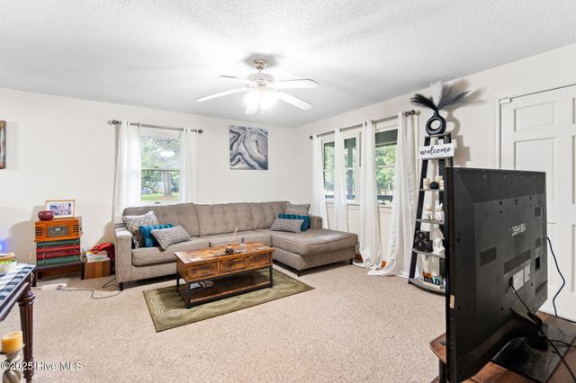 243 Pirate Cove Way, Hertford, NC 27944