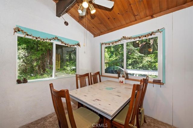 802 Knight Court, Lake Arrowhead, CA 92352