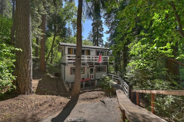 802 Knight Court, Lake Arrowhead, CA 92352