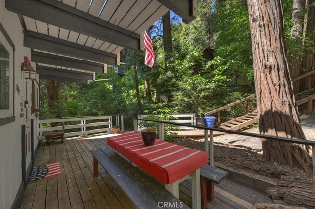 802 Knight Court, Lake Arrowhead, CA 92352