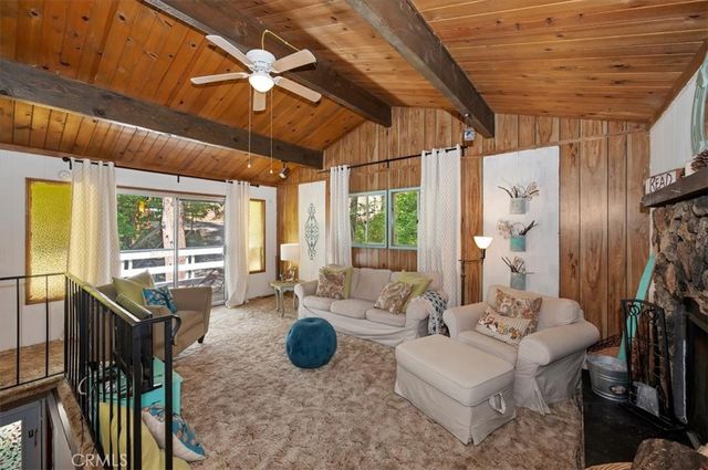 802 Knight Court, Lake Arrowhead, CA 92352