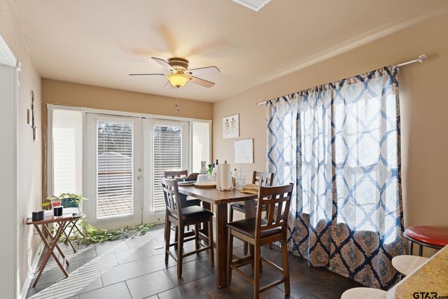 2301 McDonald Rd, Tyler, TX 75701