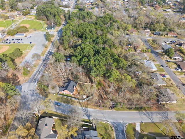 2301 McDonald Rd, Tyler, TX 75701