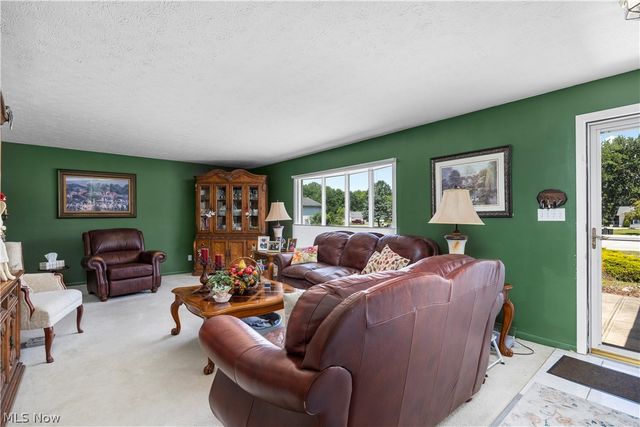 20563 Holly Circle, Strongsville, OH 44149