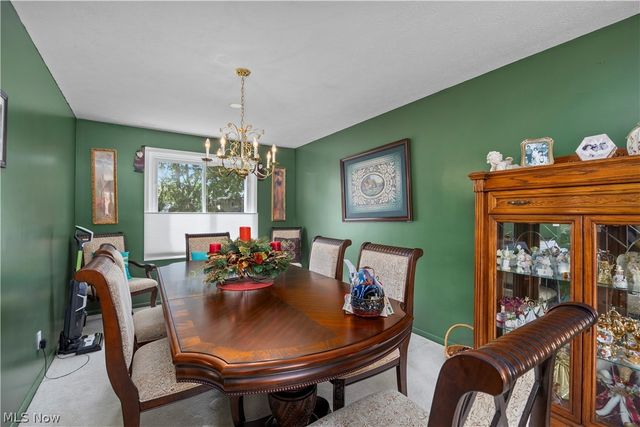 20563 Holly Circle, Strongsville, OH 44149