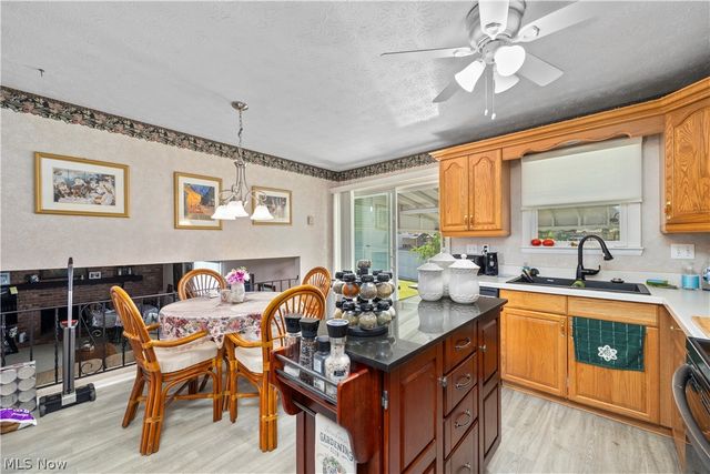 20563 Holly Circle, Strongsville, OH 44149