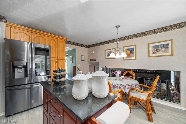 20563 Holly Circle, Strongsville, OH 44149