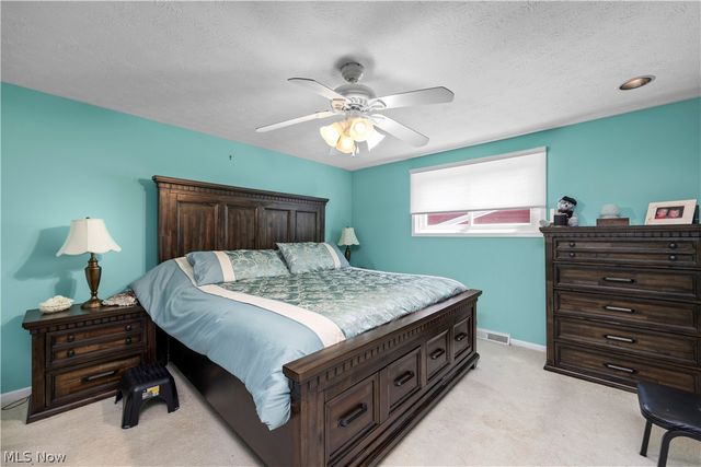 20563 Holly Circle, Strongsville, OH 44149