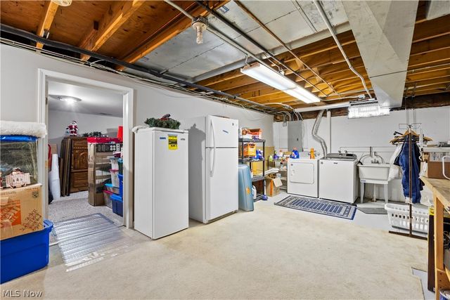 20563 Holly Circle, Strongsville, OH 44149