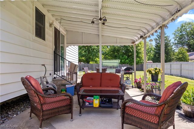 20563 Holly Circle, Strongsville, OH 44149