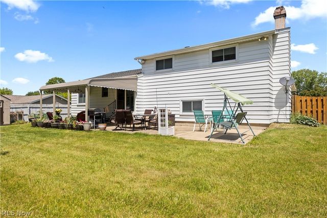 20563 Holly Circle, Strongsville, OH 44149