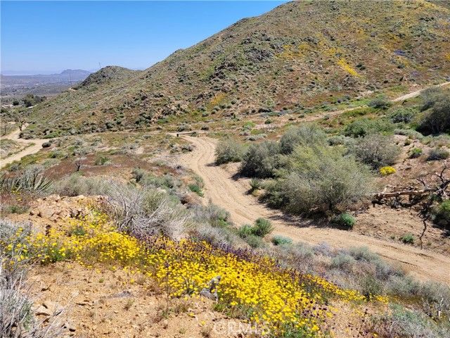 56335 Eagles Nest Road, Yucca Valley, CA 92284