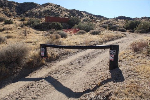 56335 Eagles Nest Road, Yucca Valley, CA 92284