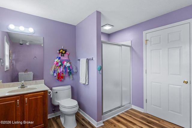 176 Mill Trace Ct, Shepherdsville, KY 40165
