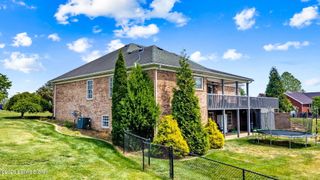 176 Mill Trace Ct, Shepherdsville, KY 40165