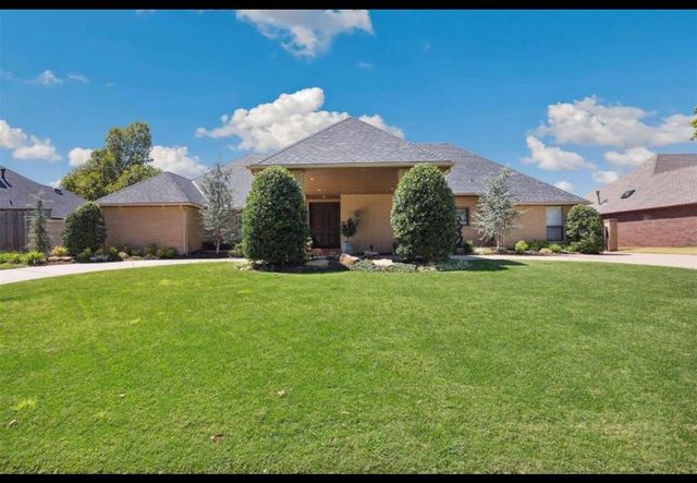 12905 Fox Forest Circle, Oklahoma City, OK 73142