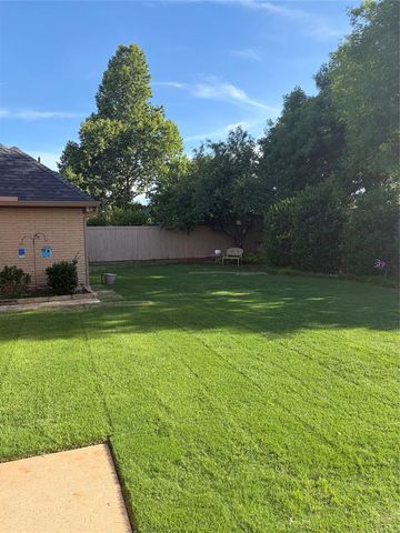 12905 Fox Forest Circle, Oklahoma City, OK 73142