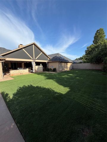 12905 Fox Forest Circle, Oklahoma City, OK 73142