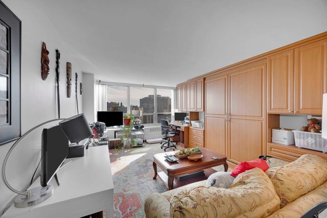 4800 S Chicago Beach Drive 2612S, Chicago, IL 60615