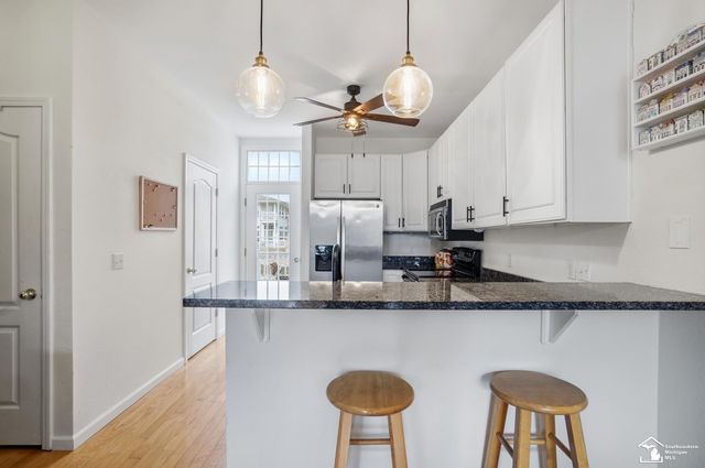 208 Beachwalk Trail, Luna Pier, MI 48157