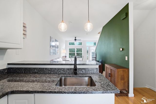 208 Beachwalk Trail, Luna Pier, MI 48157