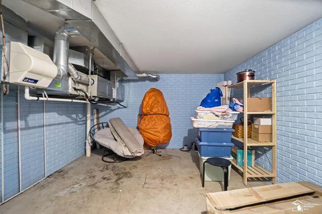 208 Beachwalk Trail, Luna Pier, MI 48157