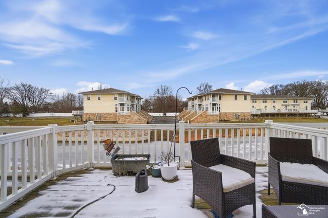 208 Beachwalk Trail, Luna Pier, MI 48157
