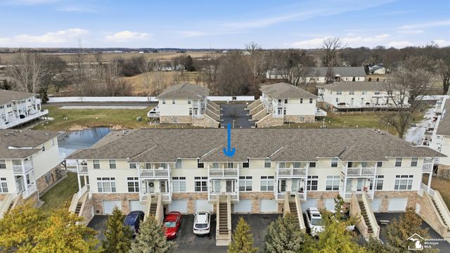 208 Beachwalk Trail, Luna Pier, MI 48157