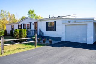 7 Arrowhead Drive, Morrisonville, NY 12962