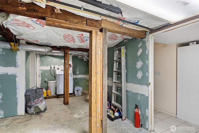 624 E Division Lane, Tacoma, WA 98404