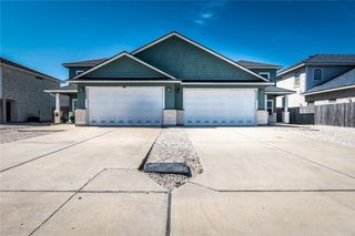 15507 Palmira Ave, Corpus Christi, TX 78418